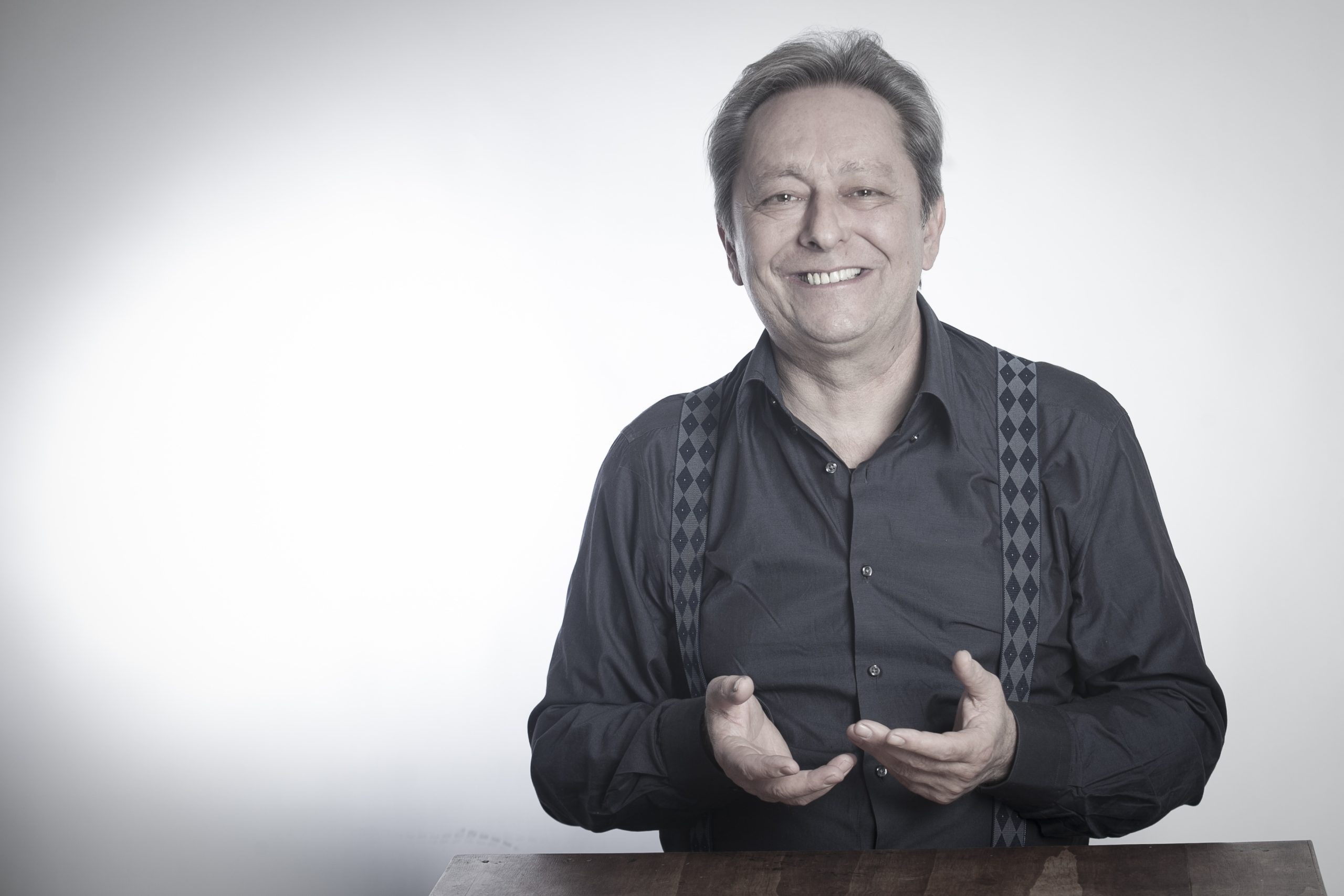Al Teatro W. Chiari di Cervia DUILIO PIZZOCCHI in Vernice fresca 