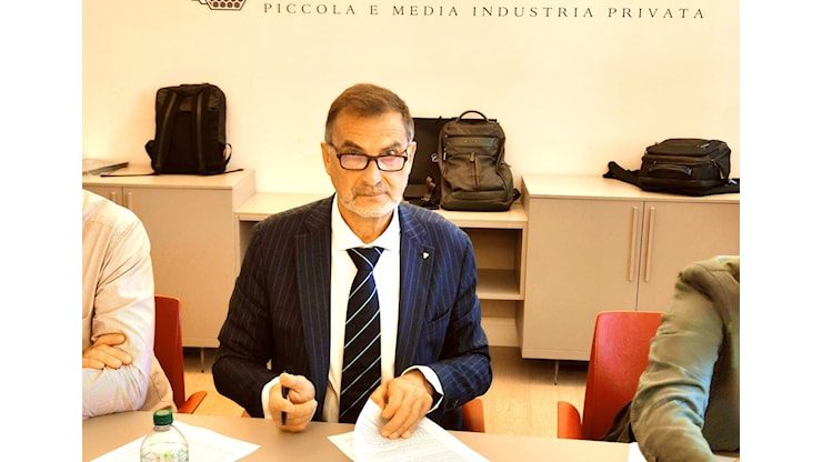 Accordo nazionale Unionmeccanica-Confapi, la firma del lecchese Luigi Sabadini - Prima Lecco