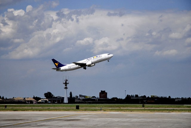 Pisa, caos in aeroporto: chiusa pista principale, voli in forte ritardo