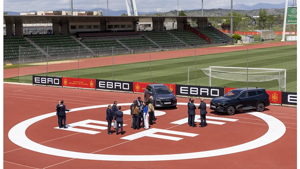 La flotta invisibile della Nazionale spagnola campione ai Mondiali di calcio 2026 (da Seat a Ebro)