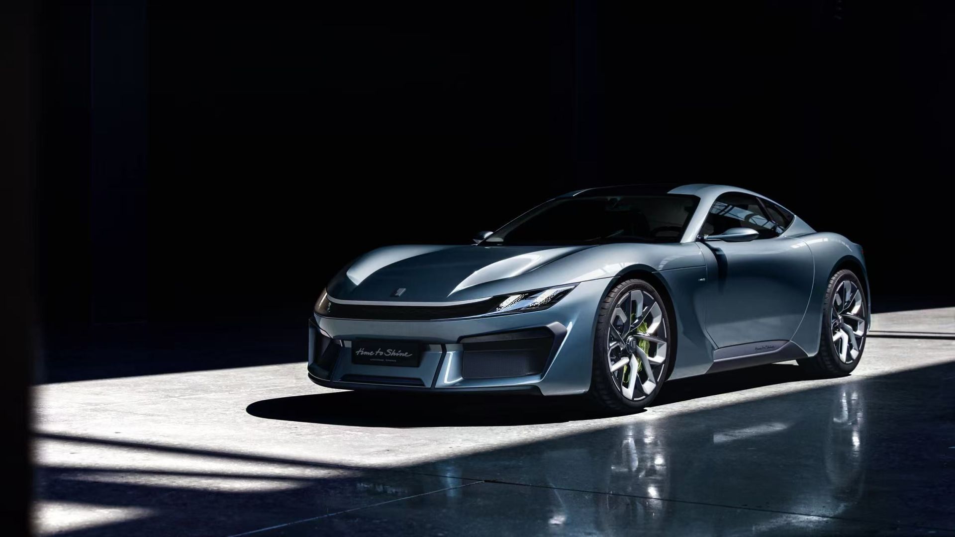 Lynk & Co Time to Shine, svelata la nuova GT con aerodinamica attiva.