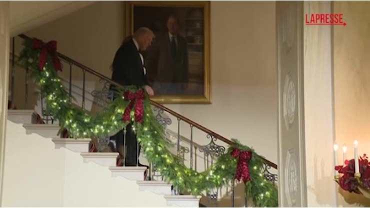 Il discorso di Trump al ballo del Congresso: «In dieci mesi abbiamo avuto già investimenti per 18 trilioni di dollari» - Corriere Tv