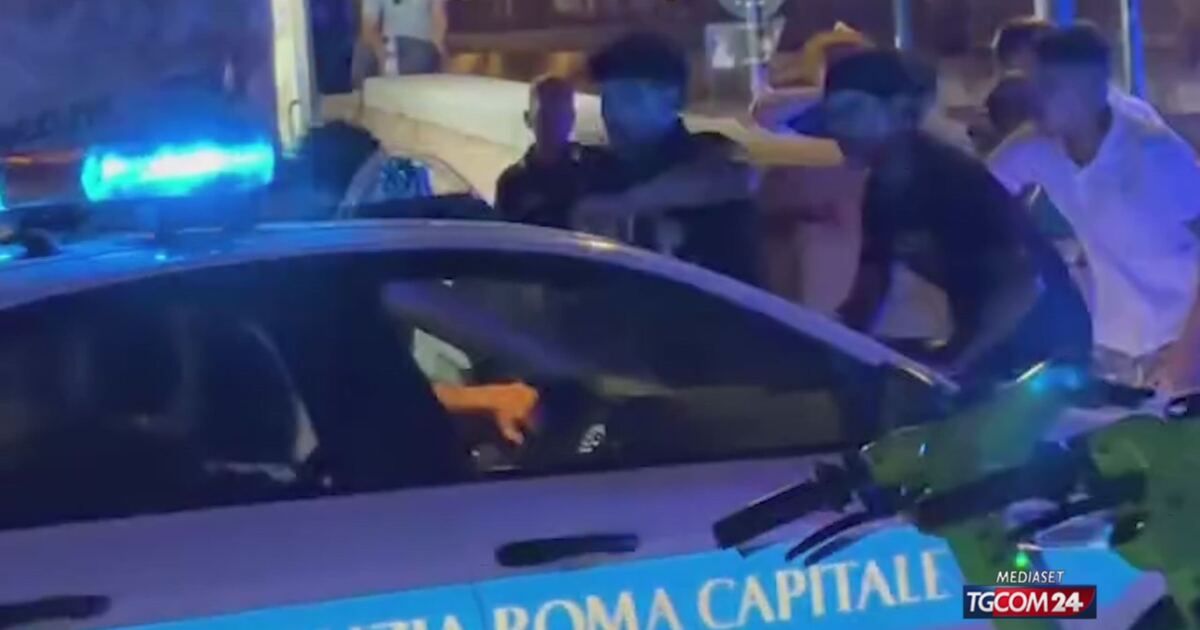 Tgcom24: Roma, aggredì alcuni agenti della Polizia: rimpatriato il responsabile 18enne Video
