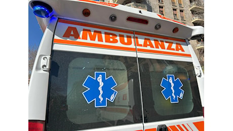 Accoltellato dopo una lite in strada a Collegno, morto 80enne: automobilista arrestato per omicidio