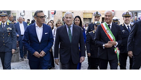 Tajani, lieve malore a Marino: sbalzo di pressione e controlli al Gemelli. La Farnesina:Sta bene"