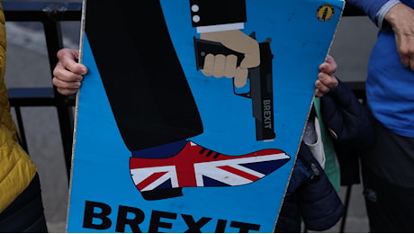 Burnham apre sulla Brexit: “Tutte le opzioni sul tavolo”, anche il ritorno nell’Ue