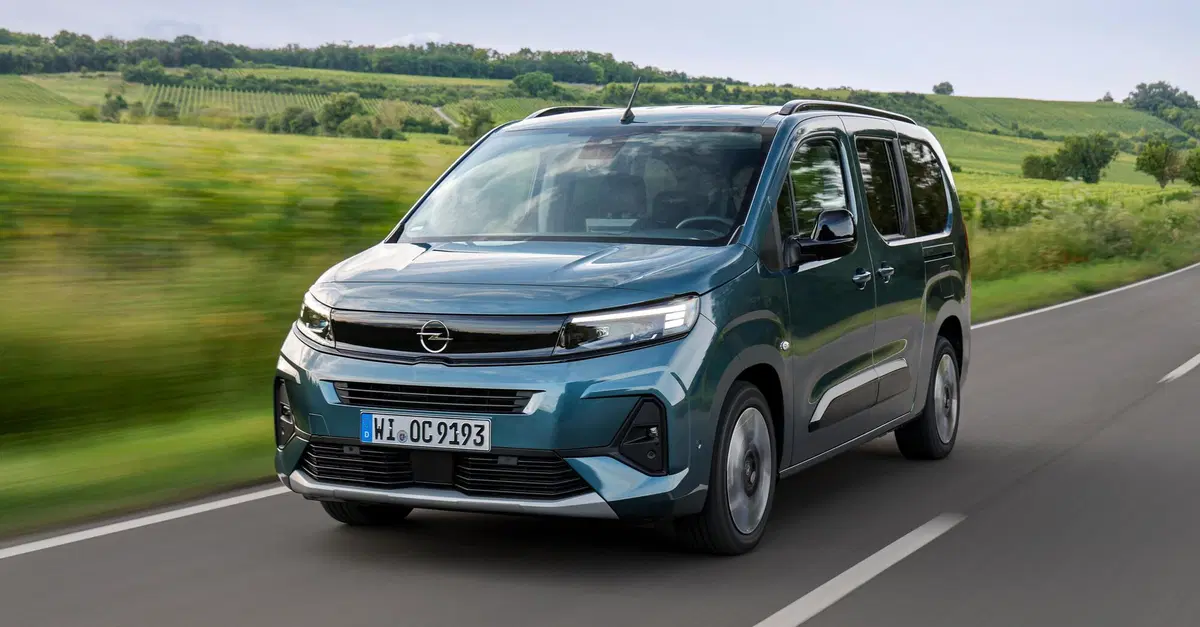 Opel Combo ora è più accessibile: debutta il motore a benzina con cambio manuale