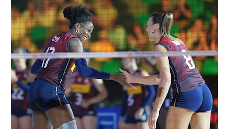 Italia-Canada 3-2, rimonta da urlo per le azzurre: Antropova show e qualificazione alla Final Eight