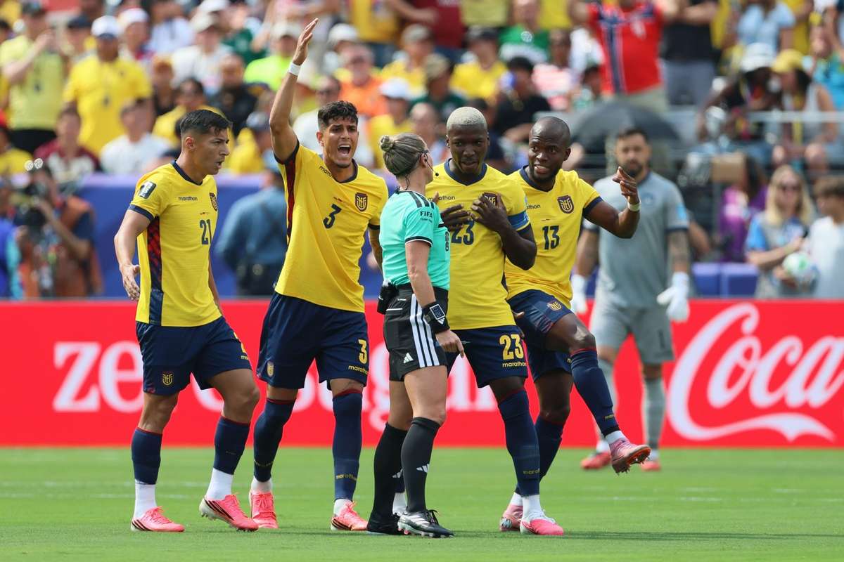 Esclusiva | Mondiali: l'ex arbitro Keith Hackett analizza gli errori arbitrali e del VAR