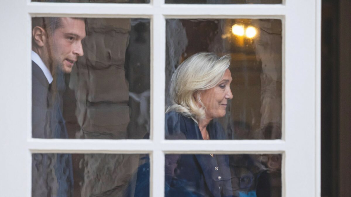 Bardella, delfino a vita: la destra francese resta ostaggio di casa Le Pen