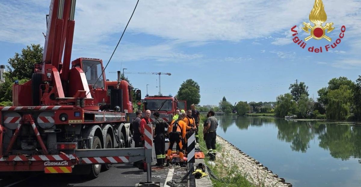 Auto finisce nel Sile, un morto a Jesolo