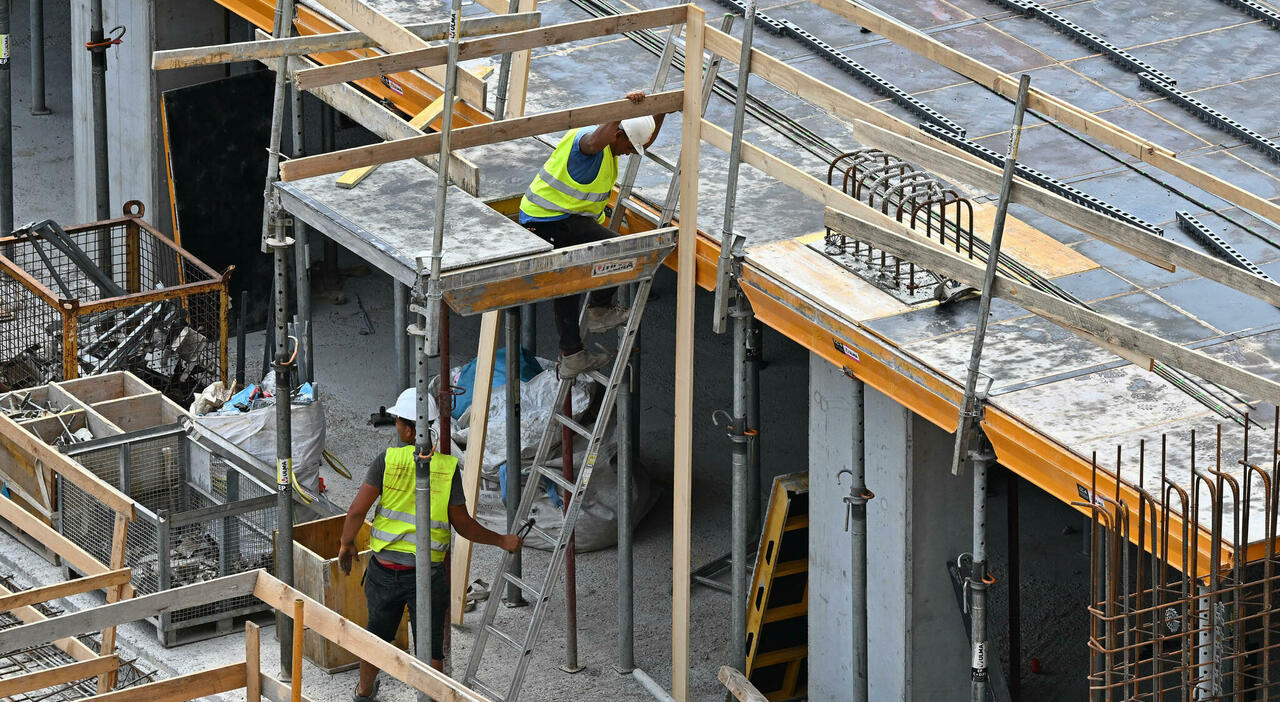 Caldo e lavoro, l'ordinanza della Regione Veneto sarà modificata: controlli ed estensione ad altre categorie