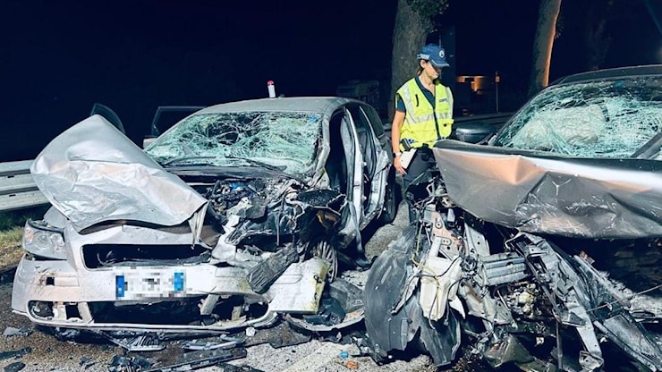 Tragico incidente a Ferrara: schianto frontale tra due auto, muore un uomo di 30 anni - Il Resto del Carlino
