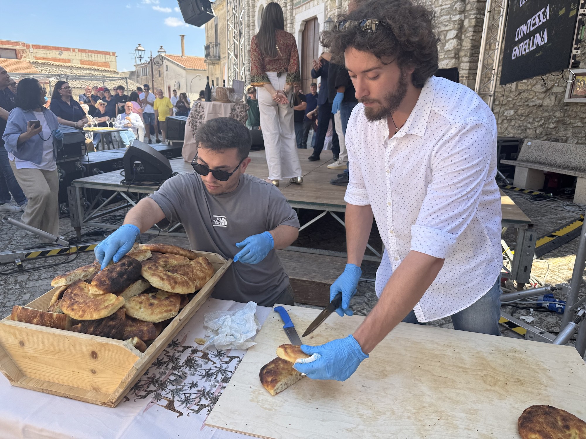 Non solo una sagra: Contessa Entellina trasforma il gusto in sviluppo