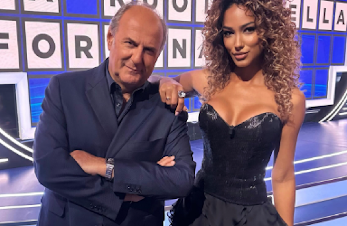 Ascolti tv, La Ruota della Fortuna resiste anche alla furia della Roja: i dati Auditel dell’access prime time