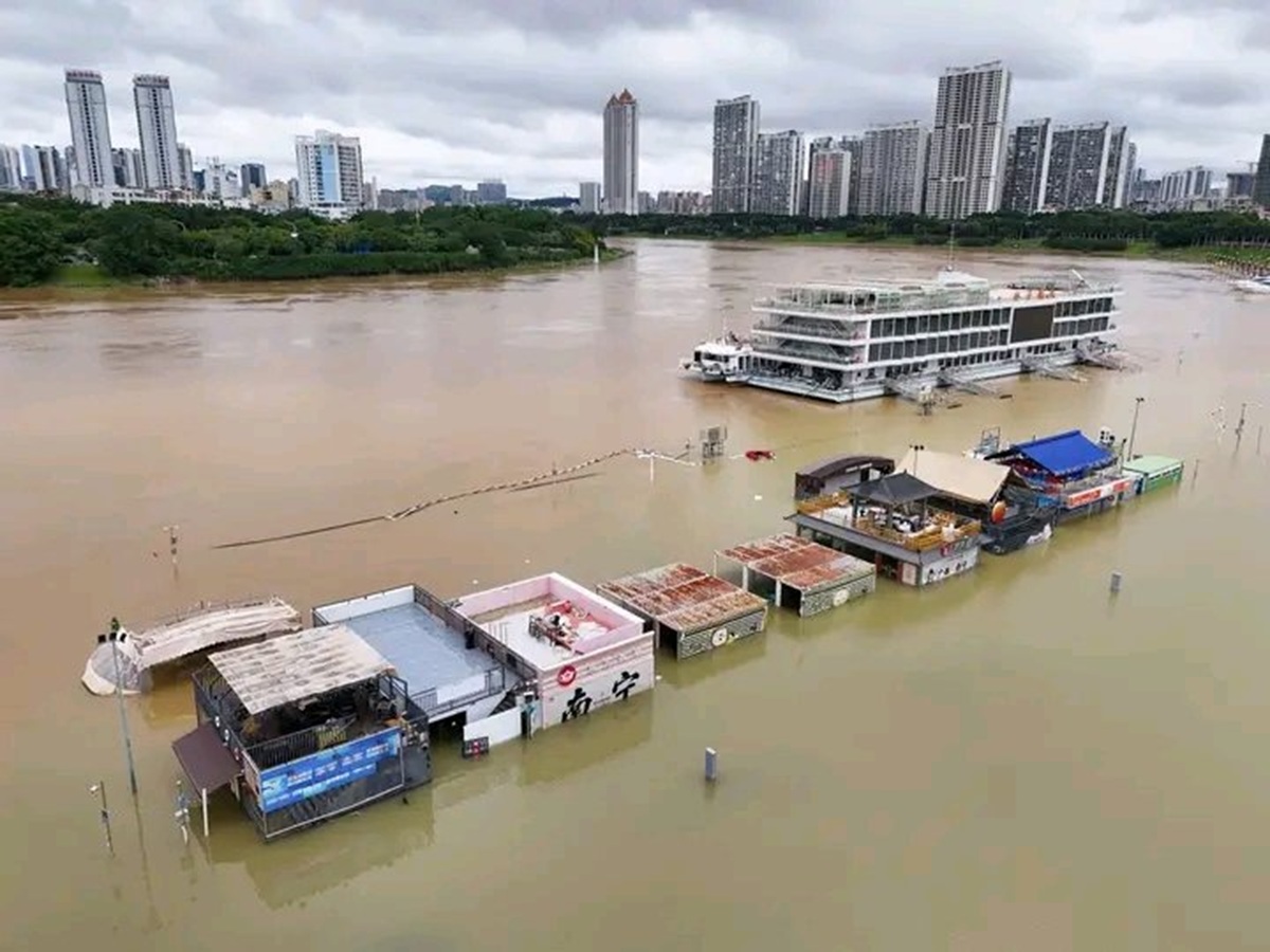 La tempesta Maysak flagella la Cina: il bilancio delle inondazioni sale a 39 morti