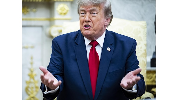 Trump vuole monetizzare i suoi post su Truth: servizio premium per il trading ad alta frequenza - Corriere della Sera