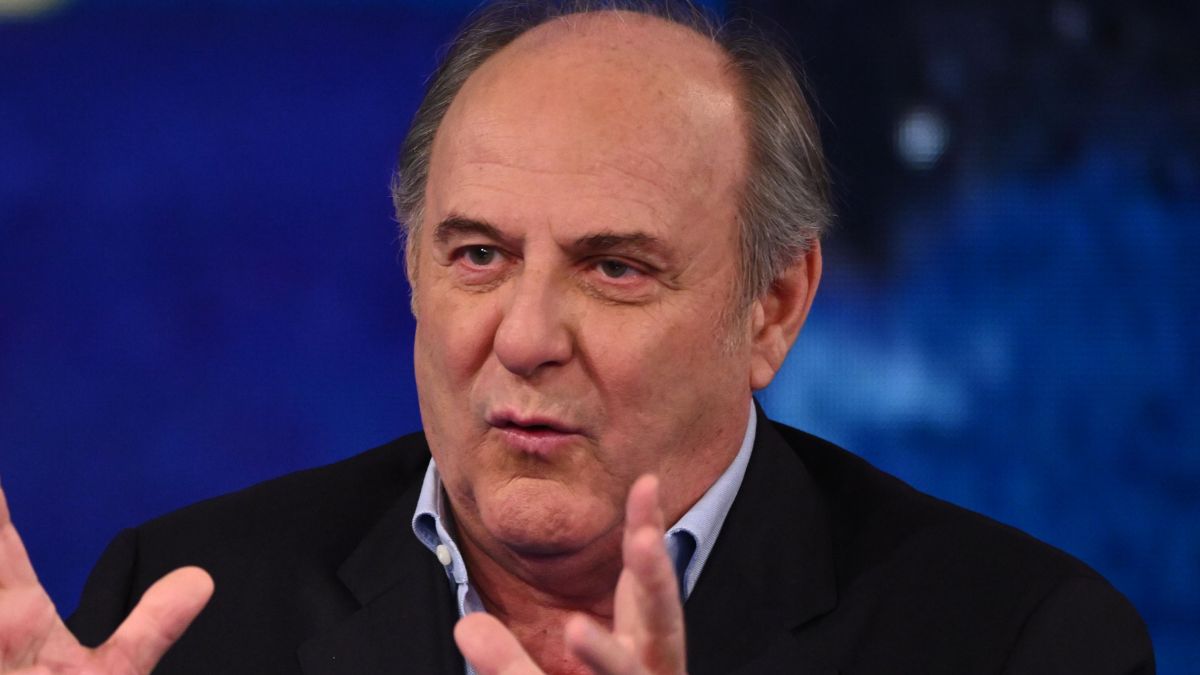 La Ruota della Fortuna, Malgioglio dà una lezione a Samira Lui: Devi fare così. Ma Gerry Scotti la stronca (e poi esagera)