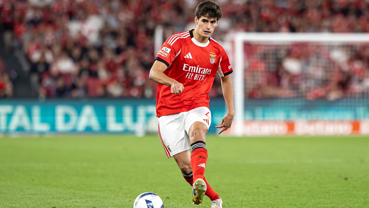 Milan, Antonio Silva rifiuta il rinnovo del Benfica. Ma spunta la minaccia della Premier League
