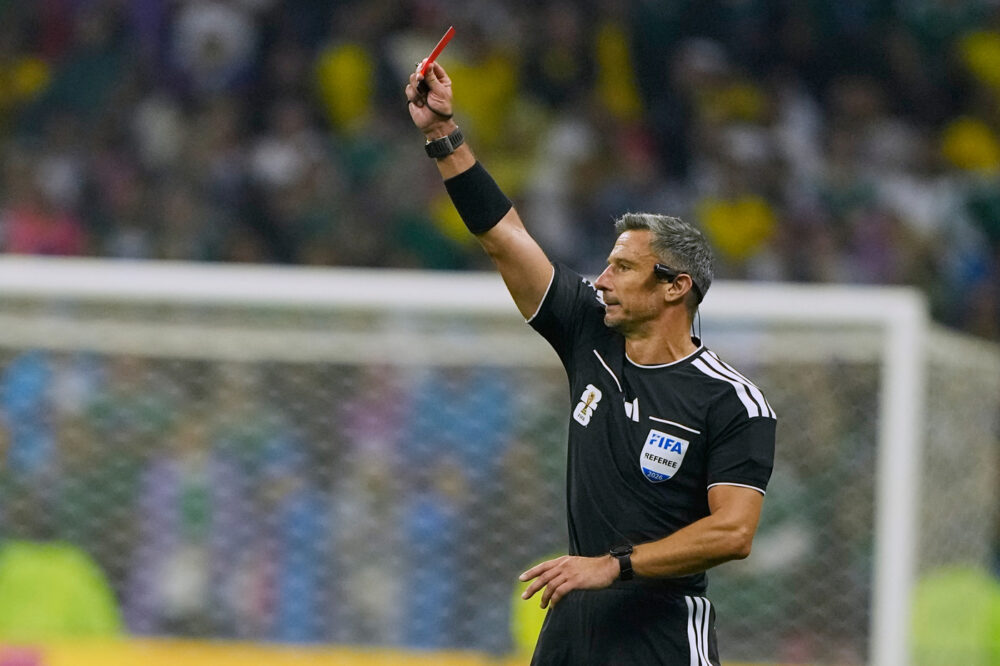 Chi é l’arbitro della finale dei Mondiali? La nazionalità del fischietto di Argentina-Spagna