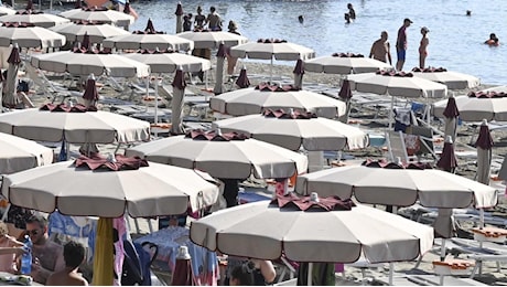 Spiagge, il bando tipo del Mit: concessioni da 5 a 20 anni e gare entro giugno 2027