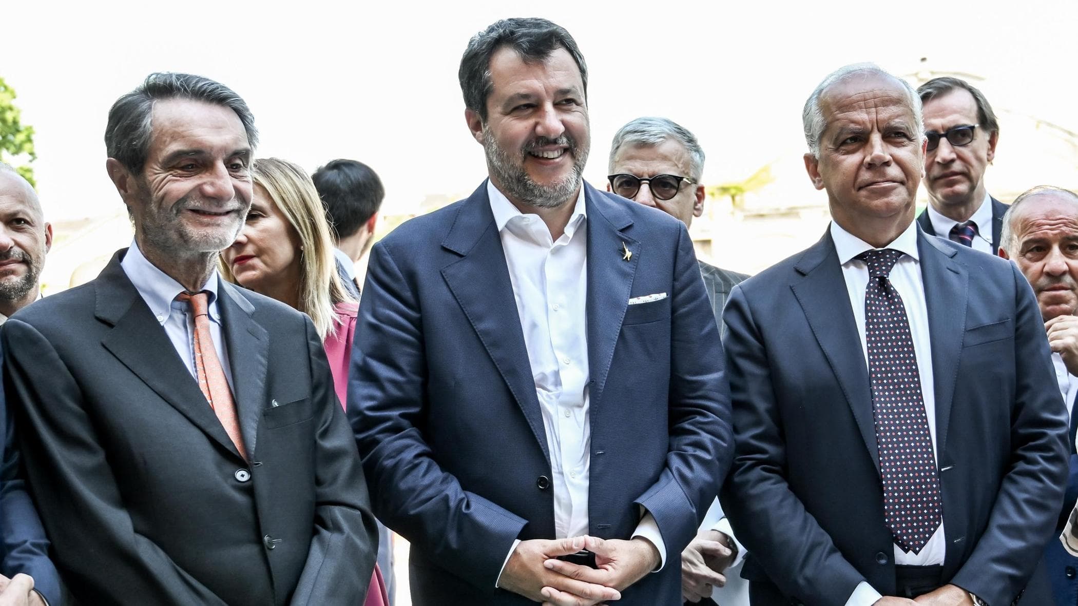 Piantedosi contro il governatore Fontana: “In Lombardia più agenti, stupore per le polemiche”