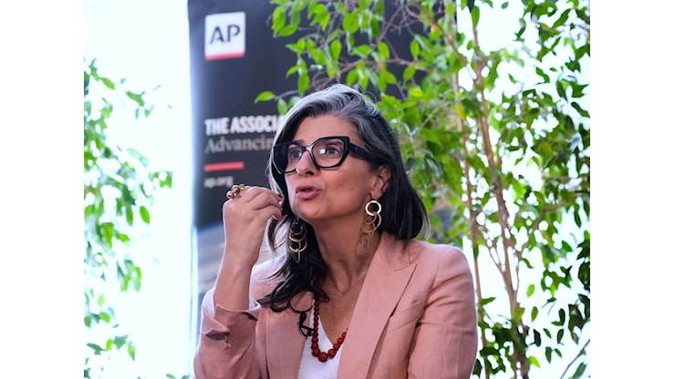 Il webinar e l'incontro con gli studenti. A scuola ora si studia pure Francesca Albanese - il Giornale