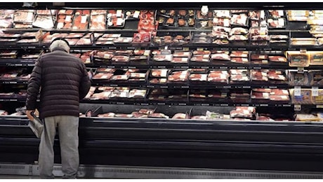 Allarme Listeria, richiamati 59 lotti di carne: coinvolta Eurospin