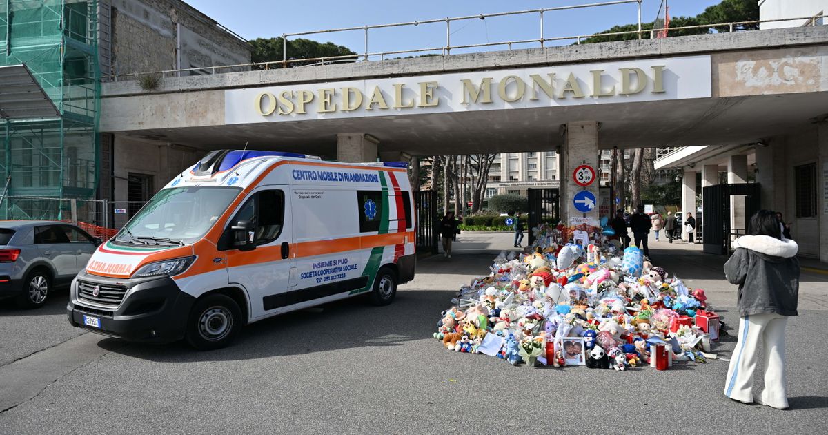 Bimbo trapiantato, interdetti i medici Oppido e Bergonzoni: per il gip fu “falso” in cartella clinica