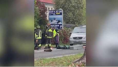 Jesolo, albero cade su un'auto: morto il militare Matteo Ambu
