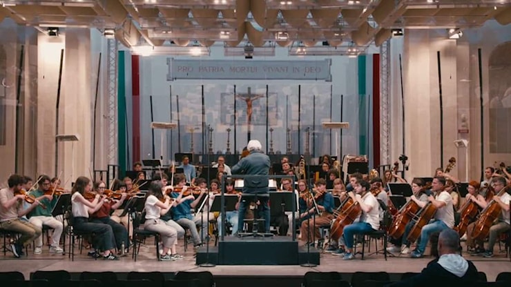 Riccardo Muti, tre concerti con 500 ragazzi dei conservatori - Sky TG24